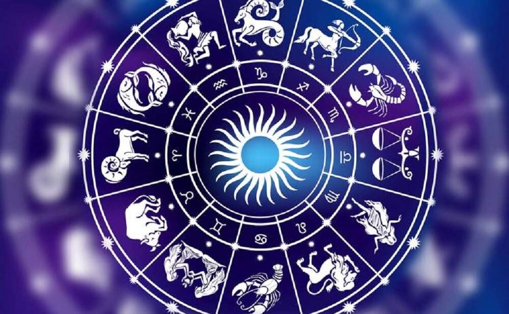 Гороскоп на 22 августа 2020 года для всех знаков Зодиака + фаза Луны, Руна, Число и Карта дня